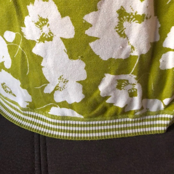 JONES NEW YORK SIGNATURE Green&White FloralSweater - Picture 3 of 6